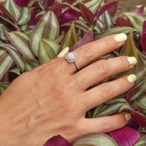 Anello cuore Elettra in oro 18 kt  con diamanti - immagine 2